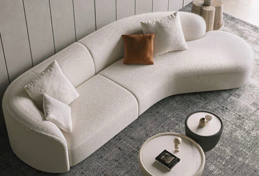 Canapea modernă Ventura cu material bouclé, ideală pentru interioare minimaliste și premium